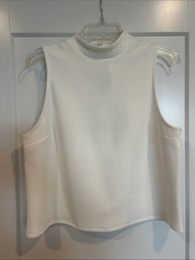 Express Women’s Sleeveless Mock Neck Textured Tank Top - size Large